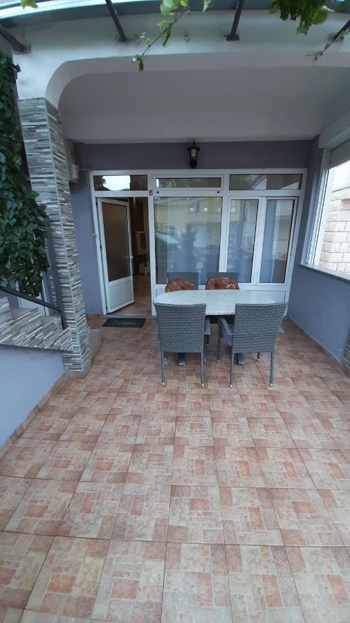 Apartments Ljube マカルスカ エクステリア 写真